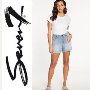 Plus Size! Seven7 lightly distressed Bleach washed stretch denim shorts